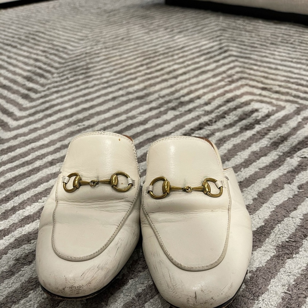 White Gucci loafers size 38
